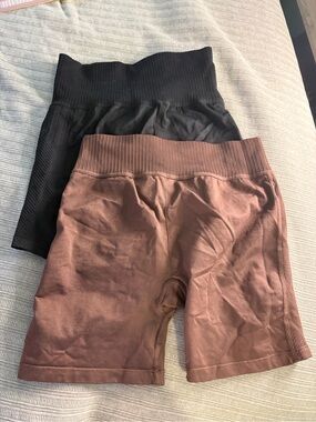 Aeropostale Women's Bike Shorts in Black & Brown